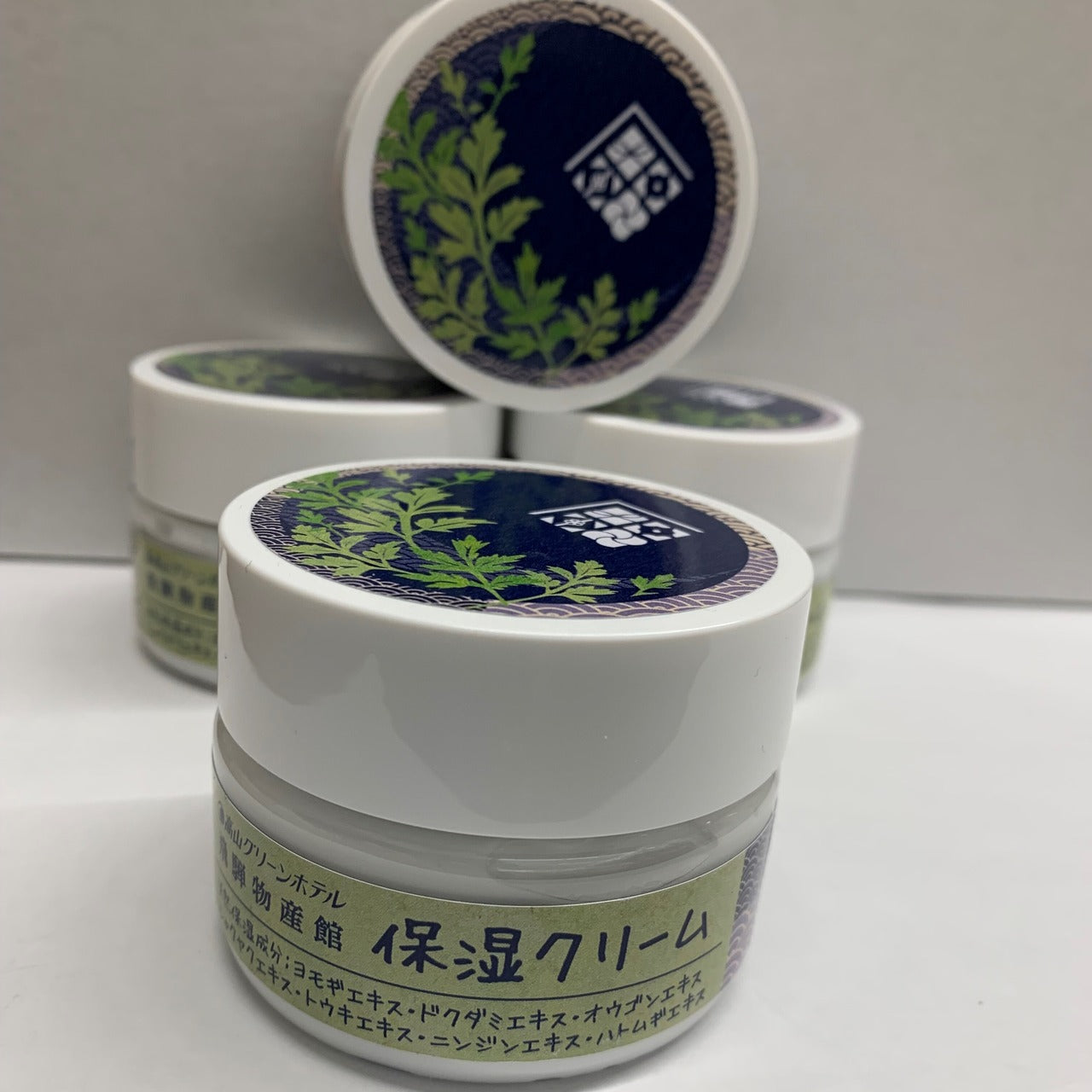 飛騨物産館 オリジナル保湿クリーム (16625)