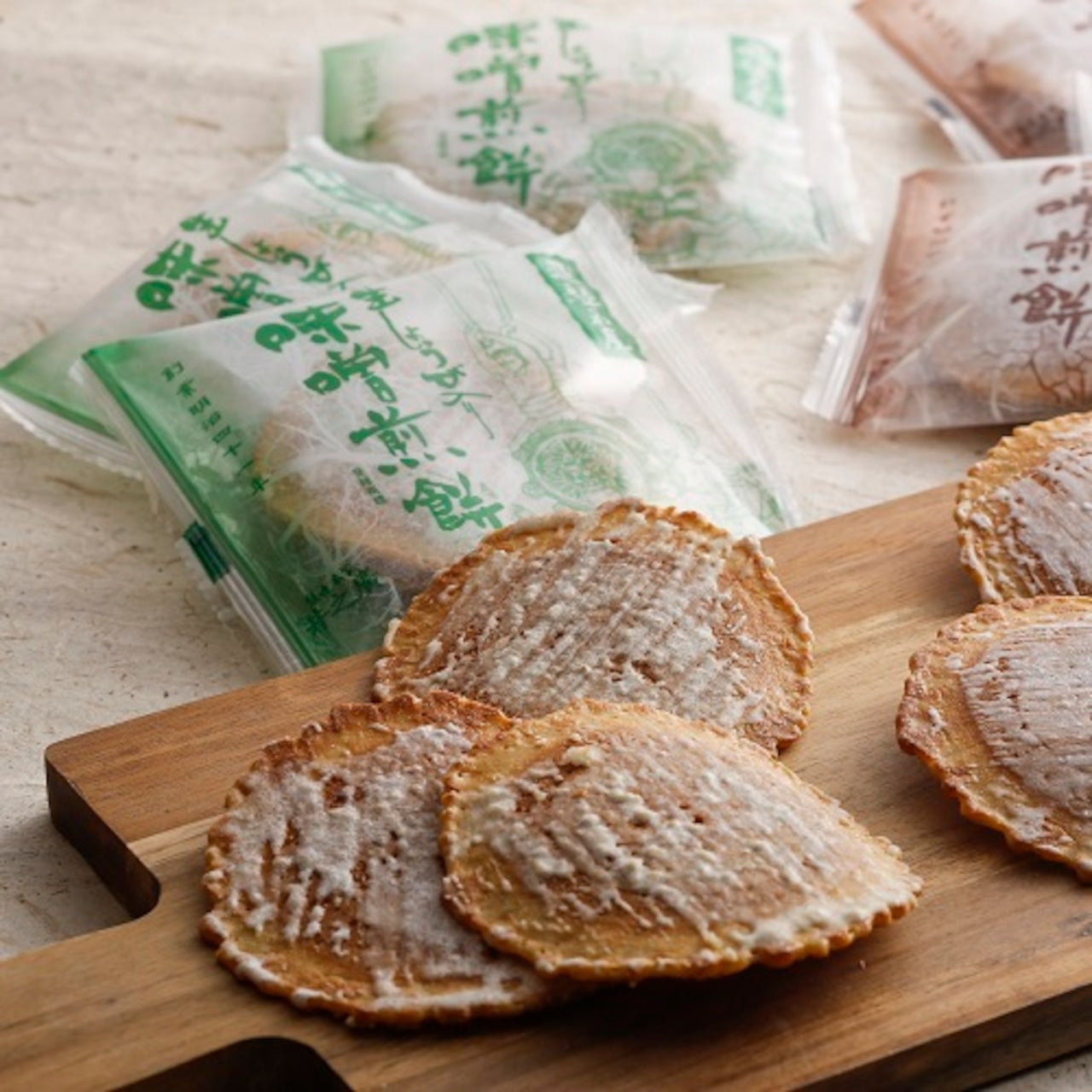 生しょうが入り味噌煎餅(味噌せんべい) 箱入り 22枚(2枚×11袋)(2772)